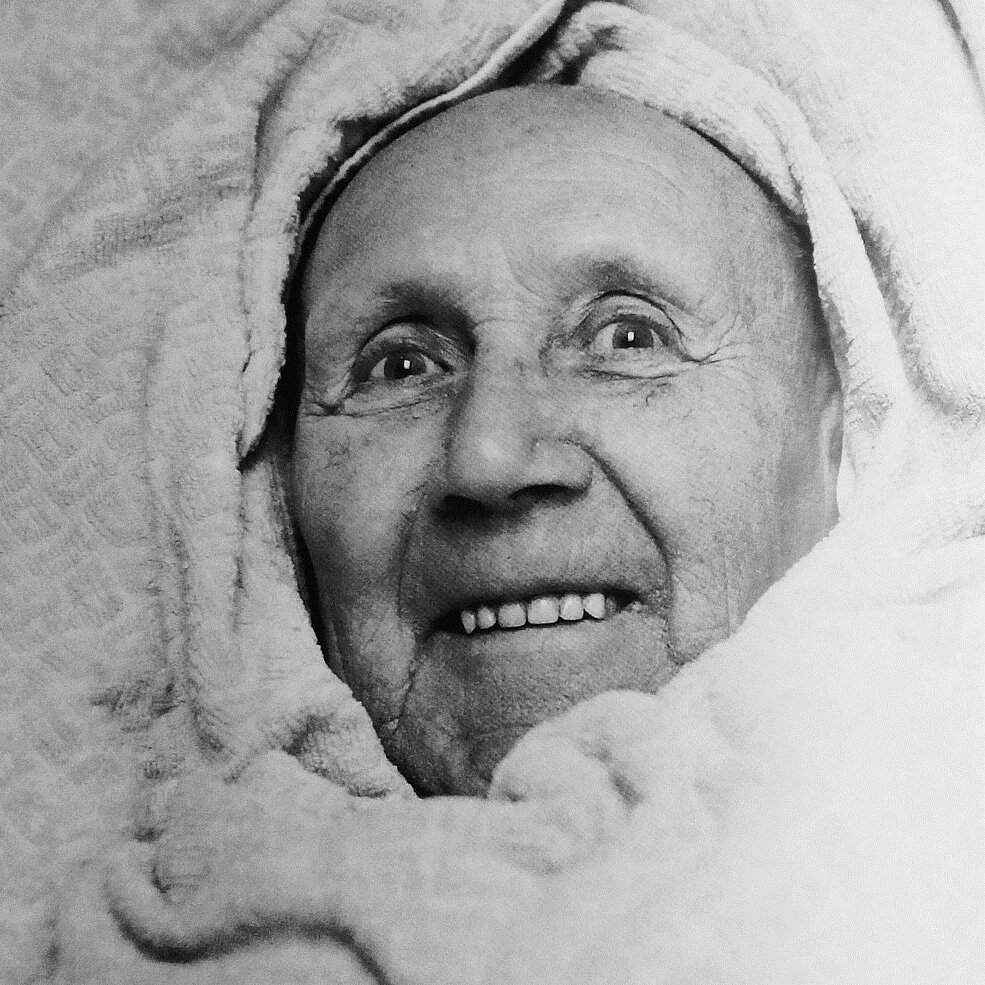 Patiënt tijdens vervoer naar nieuwe CWZ in 1992 Patiënt tijdens vervoer naar nieuwe CWZ in 1992