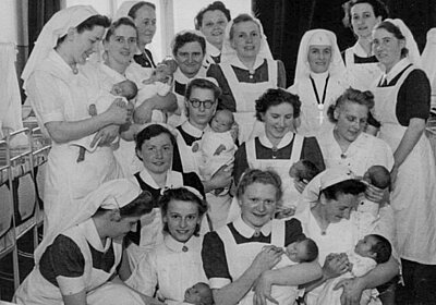 Verpleegkundigen op kraamafdeling Canisiusziekenhuis