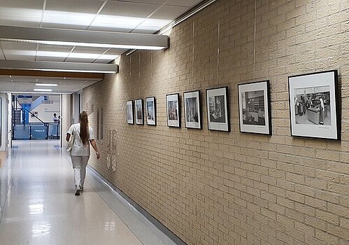 Expositiegang historische foto's